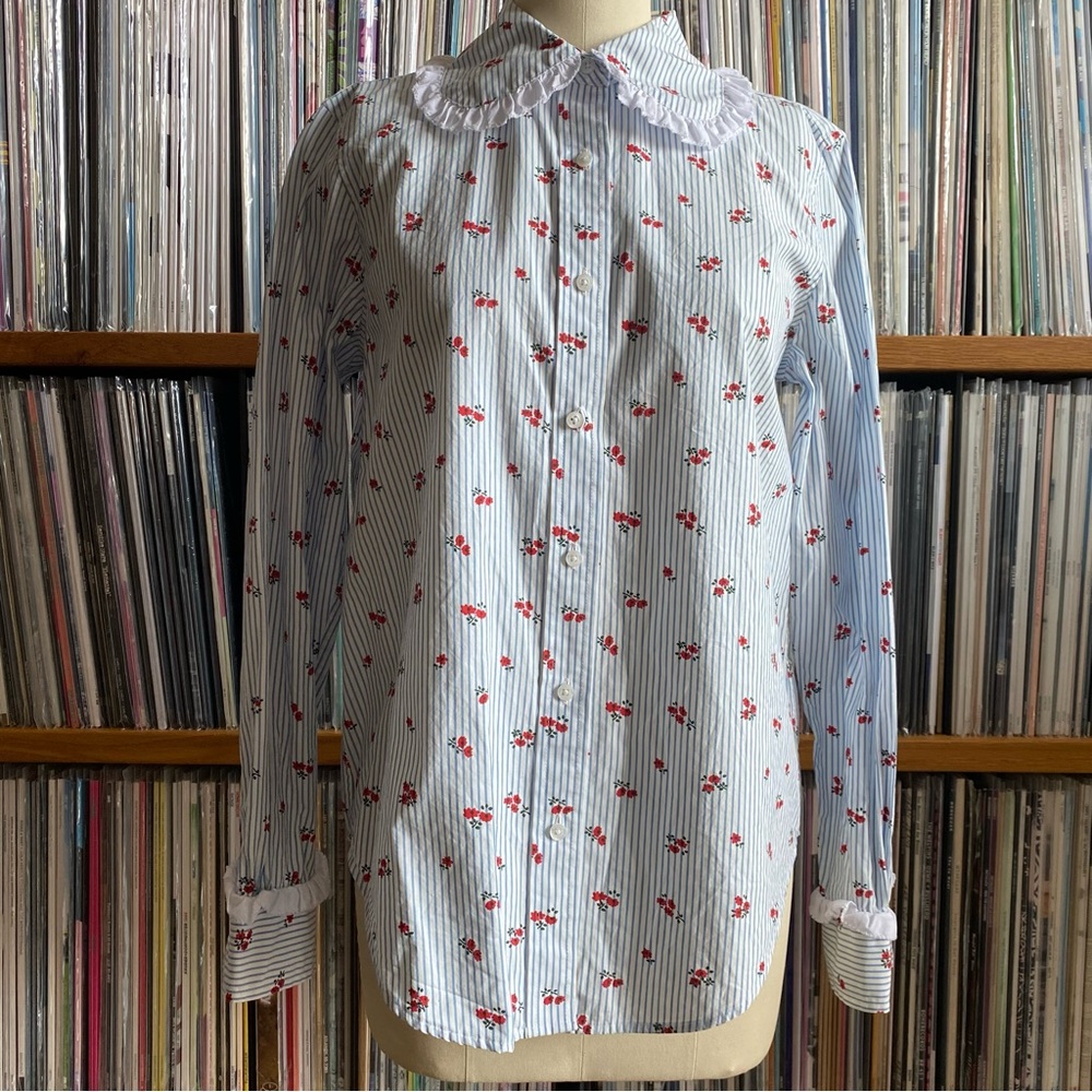 EUC BROOKSBROTHERS Blue Striped Blouse with Red Floral Accents Size 4